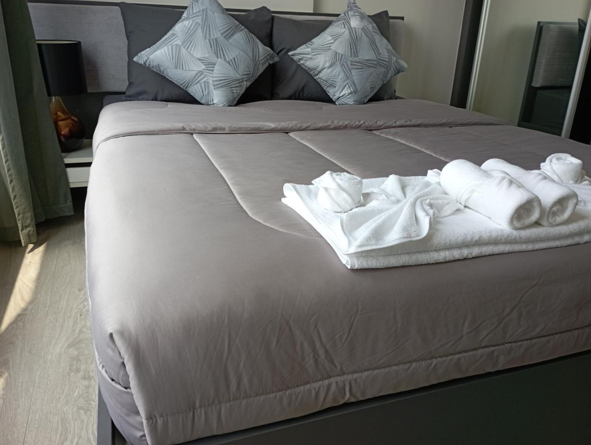 The Base Pattaya By Nami Aparthotel Bagian luar foto
